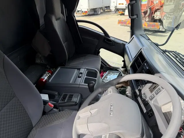 いすゞ フォワード 2PG-FRR90S2の写真26