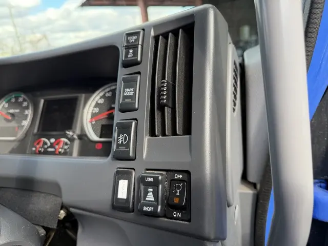 いすゞ フォワード 2PG-FRR90S2の写真27