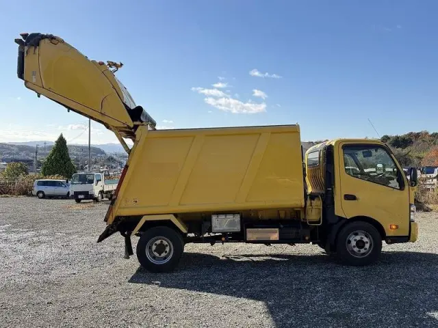 日野 デュトロ TKG-XZU710Mの写真17