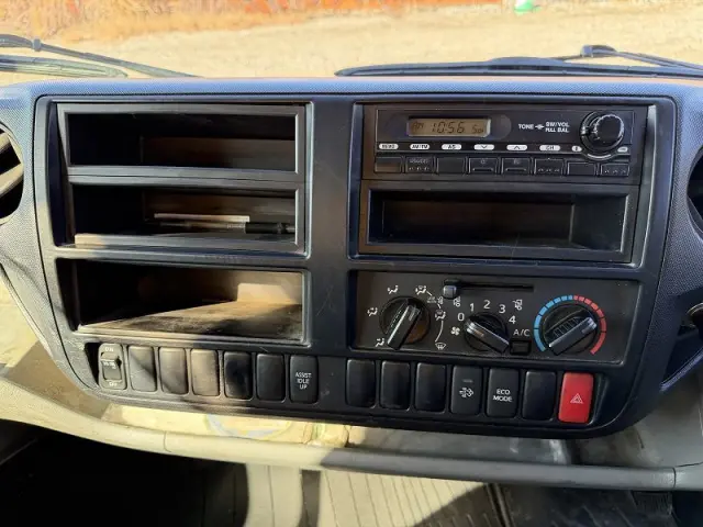 日野 デュトロ TKG-XZU710Mの写真43