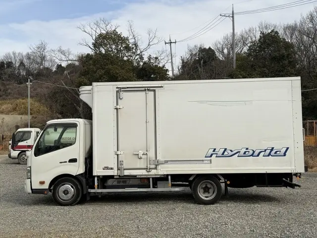 日野 デュトロ TQG-XKU710Mの写真4