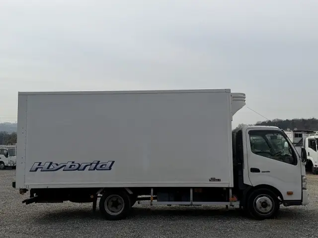 日野 デュトロ TQG-XKU710Mの写真8