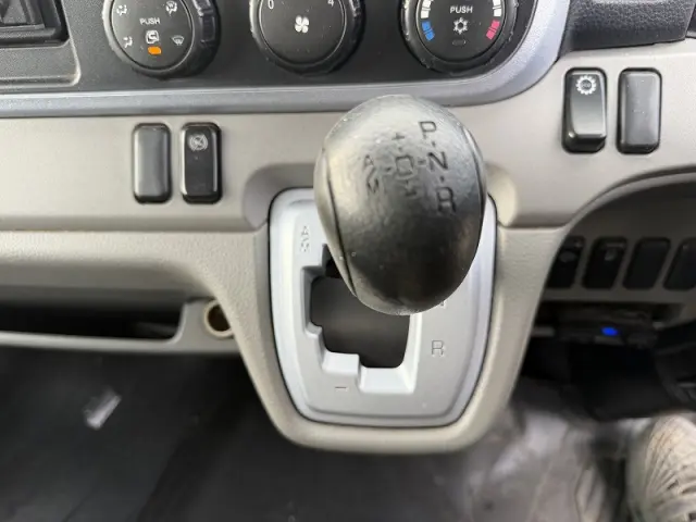 三菱 キャンター TPG-FBA00(2WD)の写真29