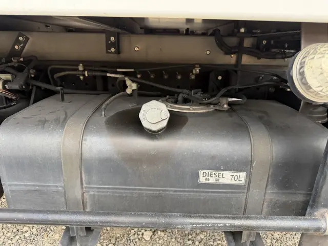 三菱 キャンター TPG-FBA00(2WD)の写真46