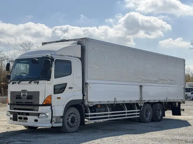 日野 プロフィア QKG-FR1EXBGの写真1