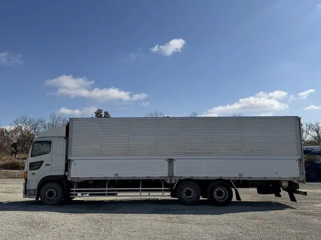 日野 プロフィア QKG-FR1EXBGの写真4