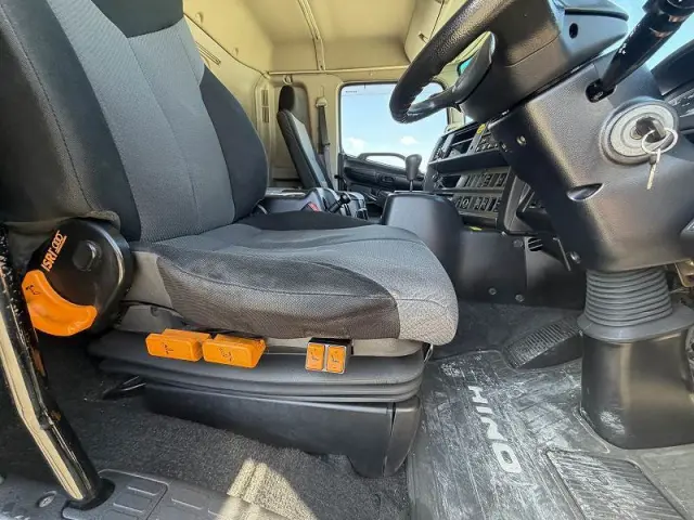 日野 プロフィア QKG-FR1EXBGの写真33