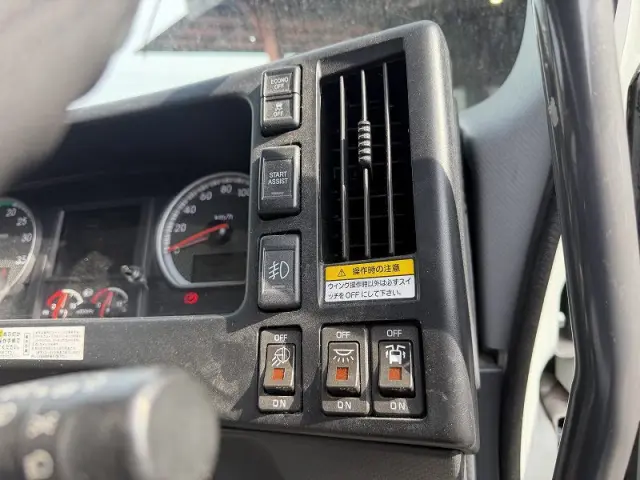 いすゞ フォワード 2RG-FRR90T2の写真38