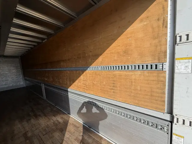 日野 プロフィア 2DG-FW1AHGの写真12