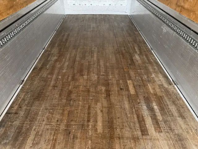 日野 プロフィア 2DG-FW1AHGの写真13