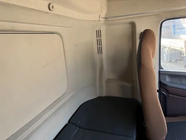 日野 プロフィア 2DG-FW1AHGの写真21