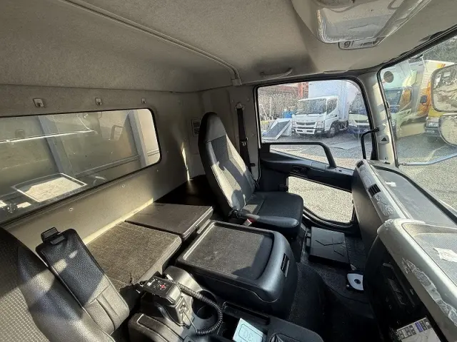 三菱 ファイター 2KG-FK65Fの写真31