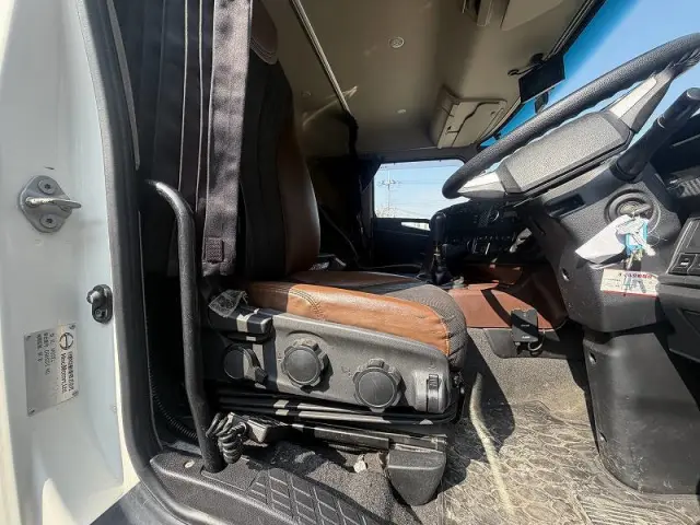 日野 プロフィア 2DG-FW1AHGの写真25