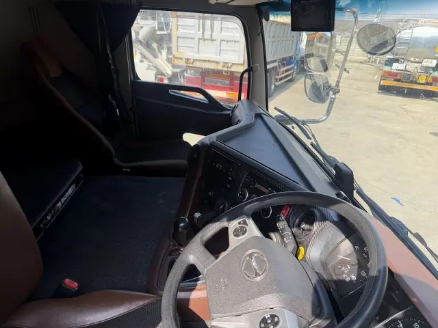 日野 プロフィア 2DG-FW1AHGの写真30