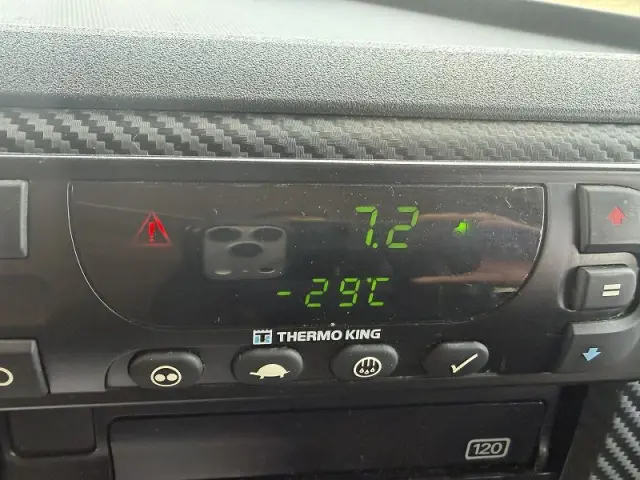 日野 プロフィア 2DG-FW1AHGの写真42