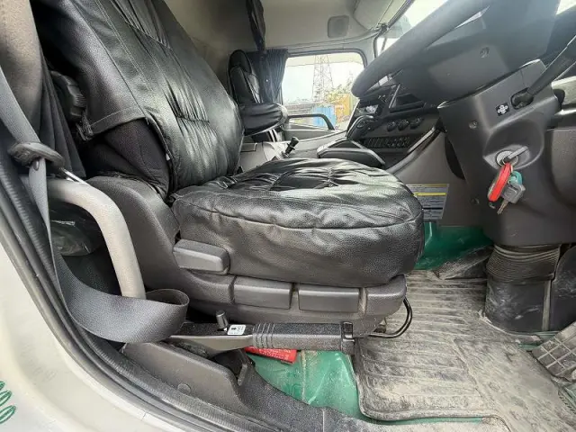 ＵＤ クオン 2PG-CW5ALの写真35