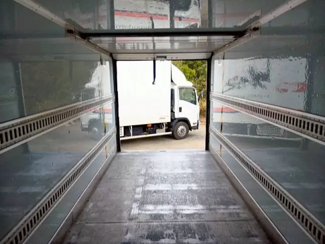 日野 デュトロ TSG-XKU720Mの写真22