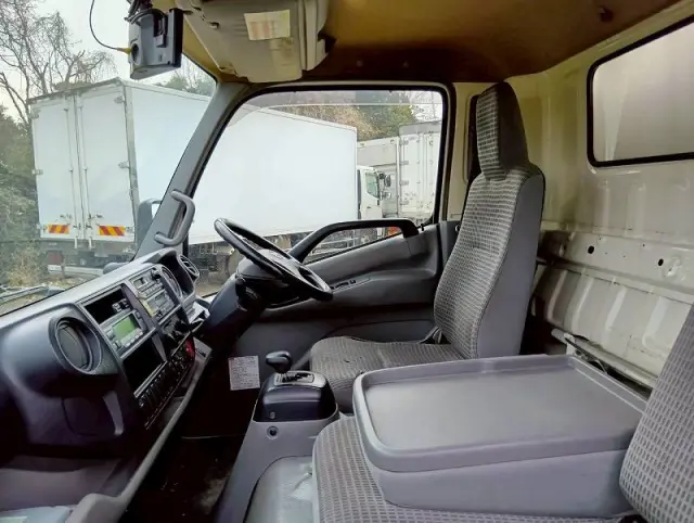 日野 デュトロ TSG-XKU720Mの写真27