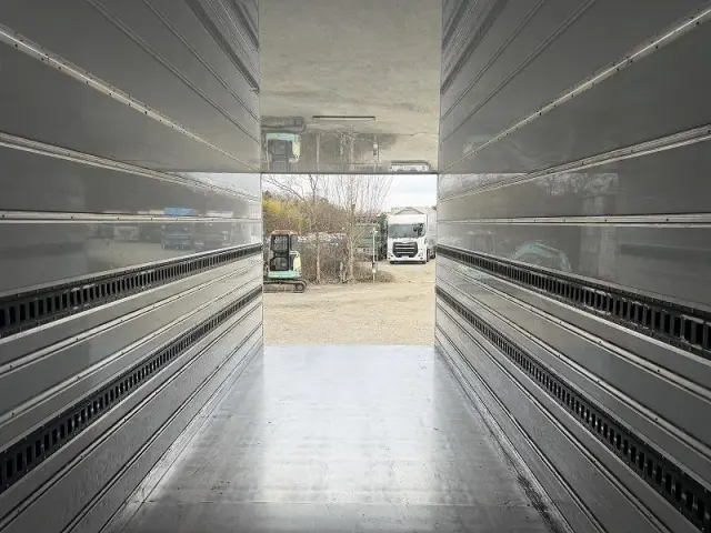 日野 レンジャー TKG-FD7JLAAの写真18