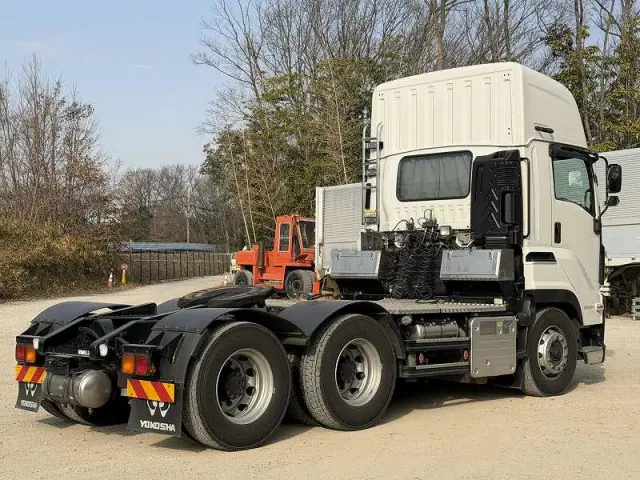 いすゞ ギガ 2PG-EXY52CKの写真5