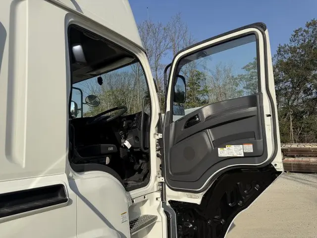 いすゞ ギガ 2PG-EXY52CKの写真13