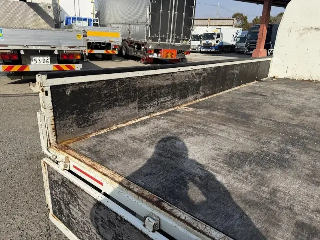 いすゞ エルフ TRG-NPR85ARの写真11