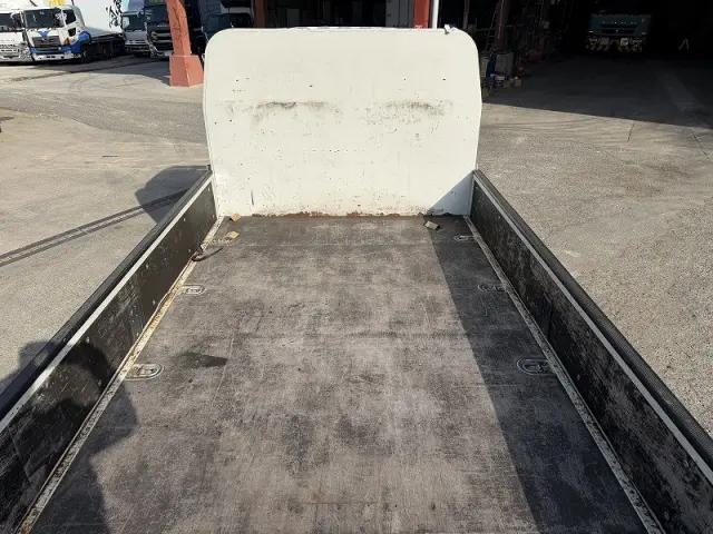 いすゞ エルフ TRG-NPR85ARの写真13