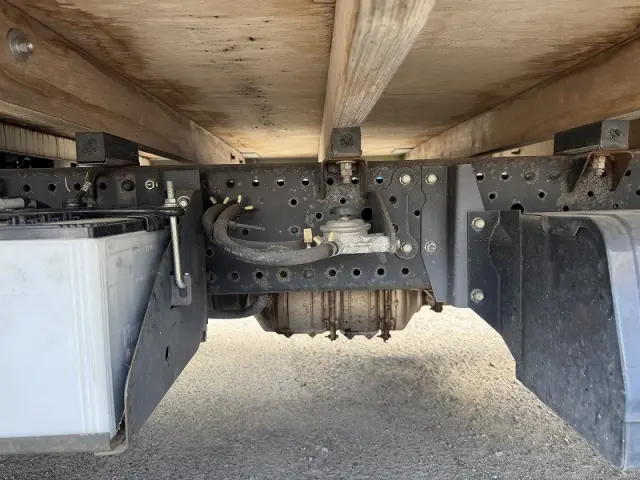 いすゞ エルフ TRG-NPR85ARの写真37