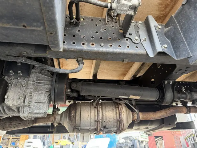 いすゞ エルフ TRG-NPR85ARの写真39