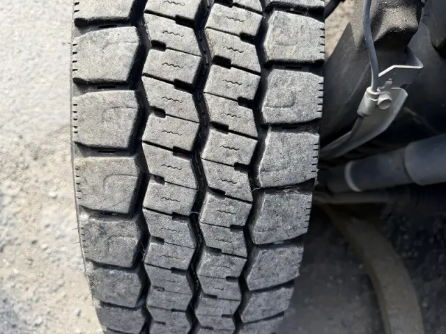 いすゞ エルフ TRG-NPR85ARの写真44