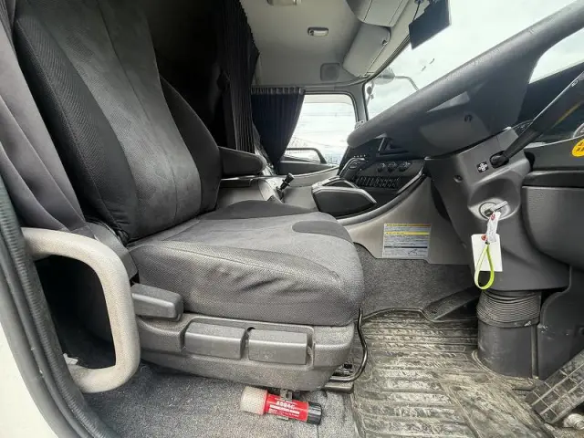 ＵＤ クオン 2PG-CD5CAの写真24