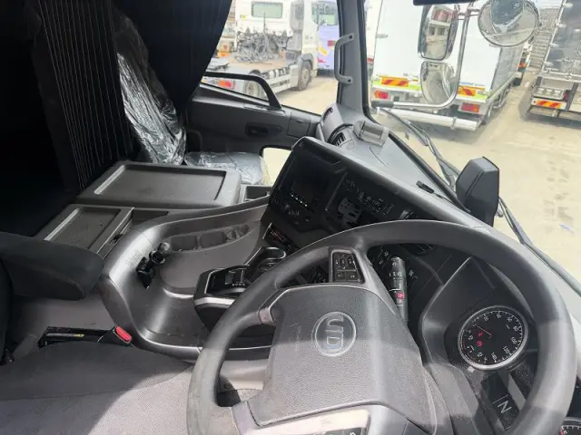 ＵＤ クオン 2PG-CD5CAの写真38