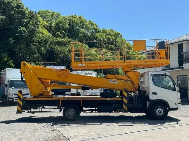 日野 デュトロ BDG-XZU424M(2WD)の写真4