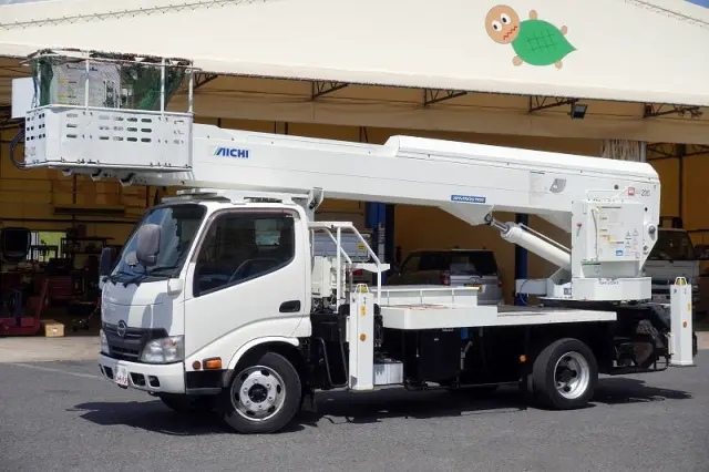 日野 デュトロ TKG-XZU650F(2WD)の写真1
