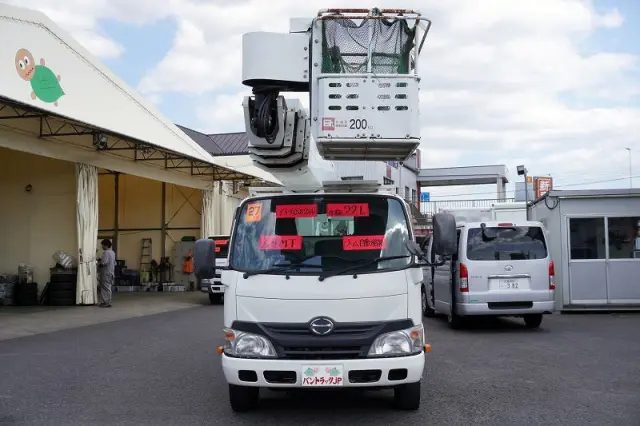 日野 デュトロ TKG-XZU650F(2WD)の写真2