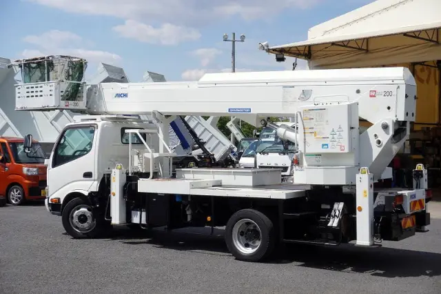 日野 デュトロ TKG-XZU650F(2WD)の写真7