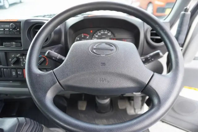 日野 デュトロ TKG-XZU650F(2WD)の写真34