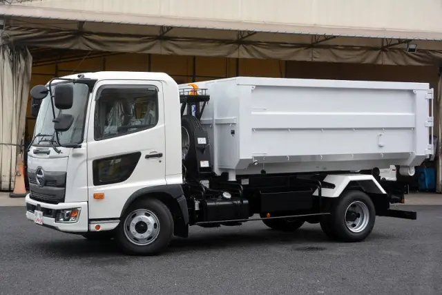 日野 レンジャー 2KG-FC2ABA(2WD)の写真1