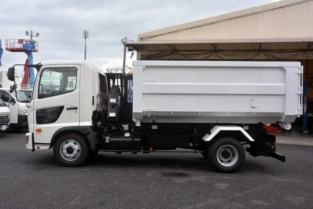 日野 レンジャー 2KG-FC2ABA(2WD)の写真3