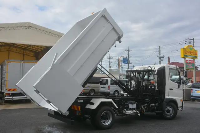 日野 レンジャー 2KG-FC2ABA(2WD)の写真19