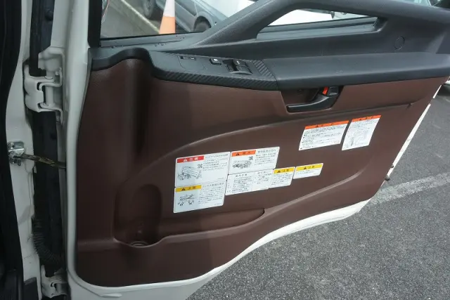 日野 レンジャー 2KG-FC2ABA(2WD)の写真33