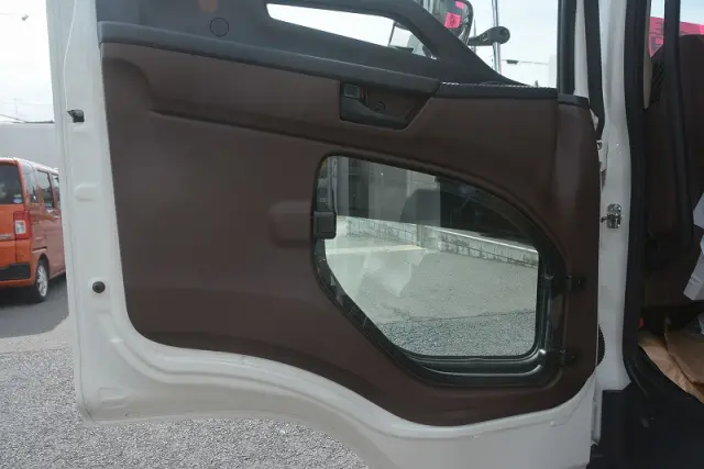 日野 レンジャー 2KG-FD2ABA(2WD)の写真45