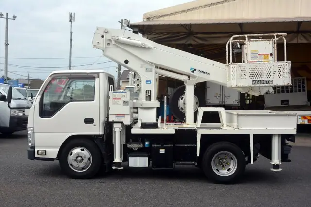 いすゞ エルフ TPG-NKR85AN(2WD)の写真3