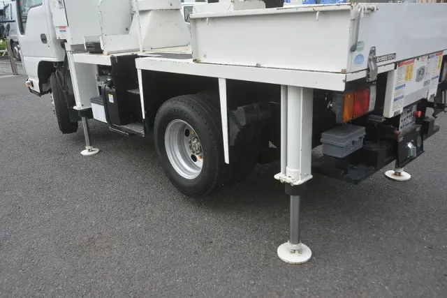 いすゞ エルフ TPG-NKR85AN(2WD)の写真27