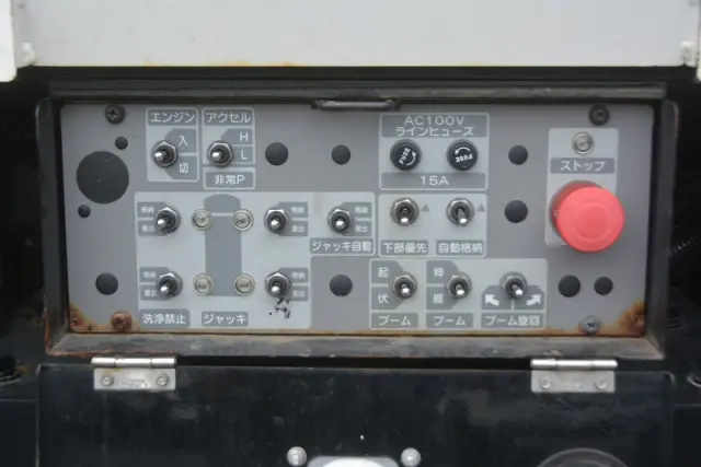 いすゞ エルフ TPG-NKR85AN(2WD)の写真29