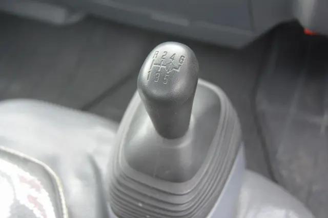 いすゞ エルフ TPG-NKR85AN(2WD)の写真33