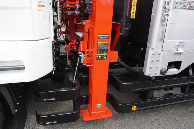 三菱 ファイター 2KG-FK62FZ(2WD)の写真26