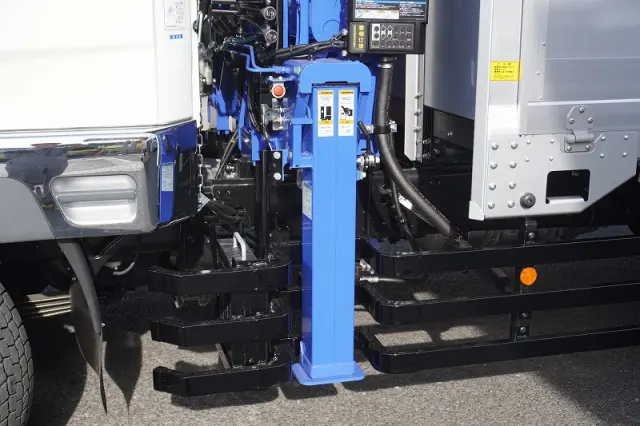 三菱 ファイター 2KG-FK62FZ(2WD)の写真26