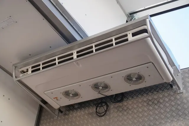 三菱 ファイター 2KG-FK62F(2WD)の写真21