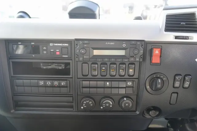 三菱 ファイター 2KG-FK62F(2WD)の写真32
